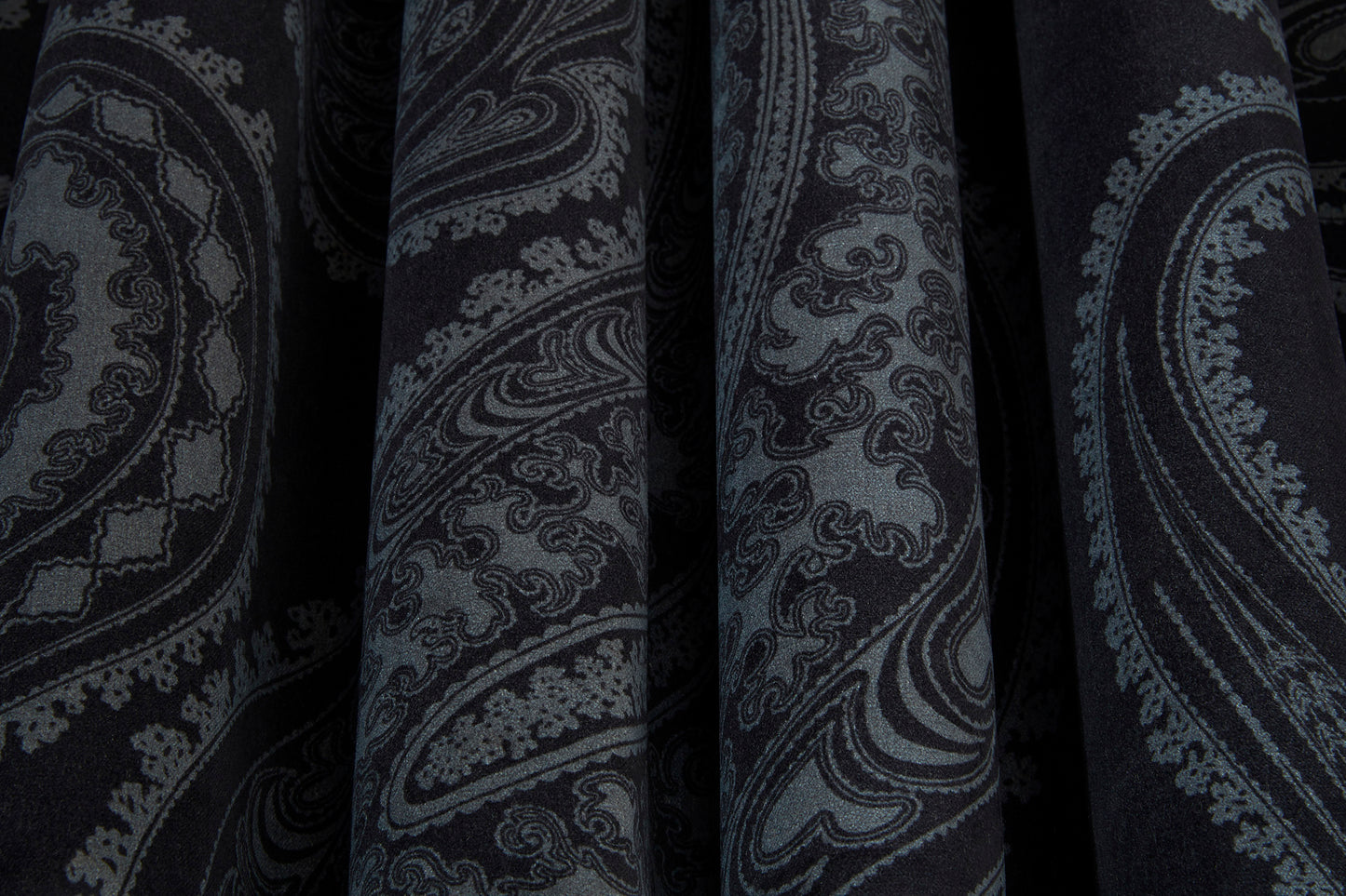 Rajapur Fabric F111/10037 By Cole & Son