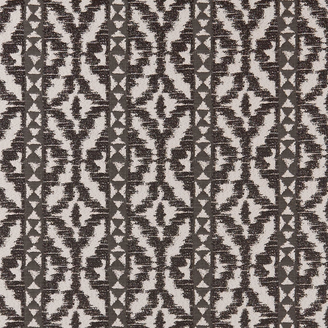 Bw1005 Fabric by Clarke & Clarke - F0877/01 - Black/White